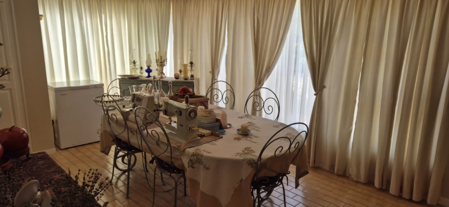 5 Bedroom Property for Sale in Hartenbos Central Western Cape